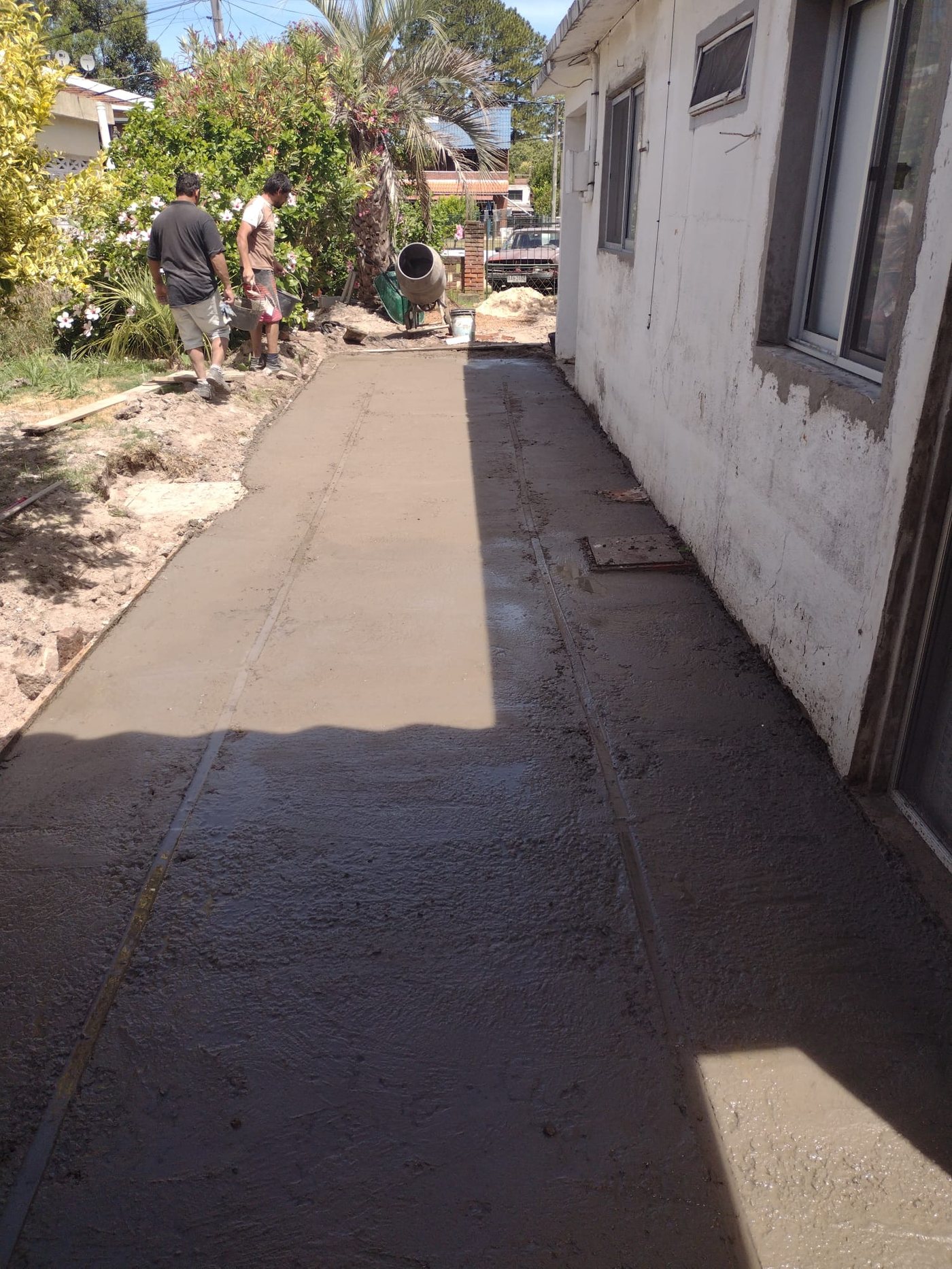 Exterior con solado nuevo